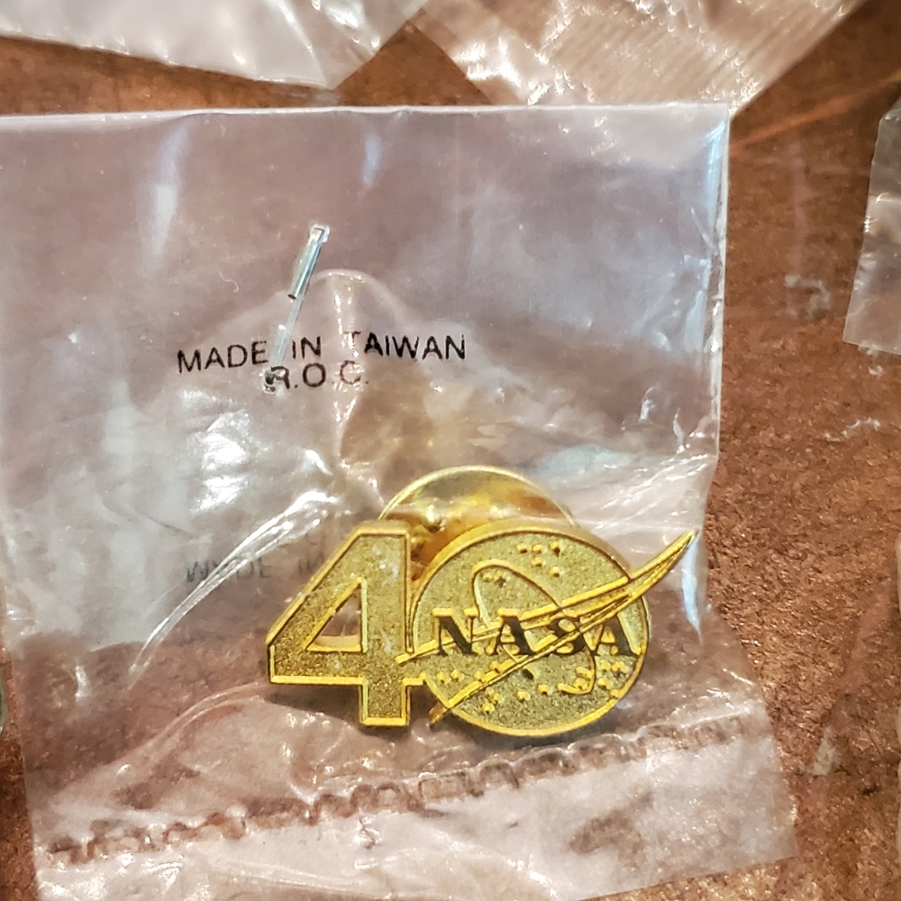 NASA Collector's Pin Lot - Picture 3 of 10